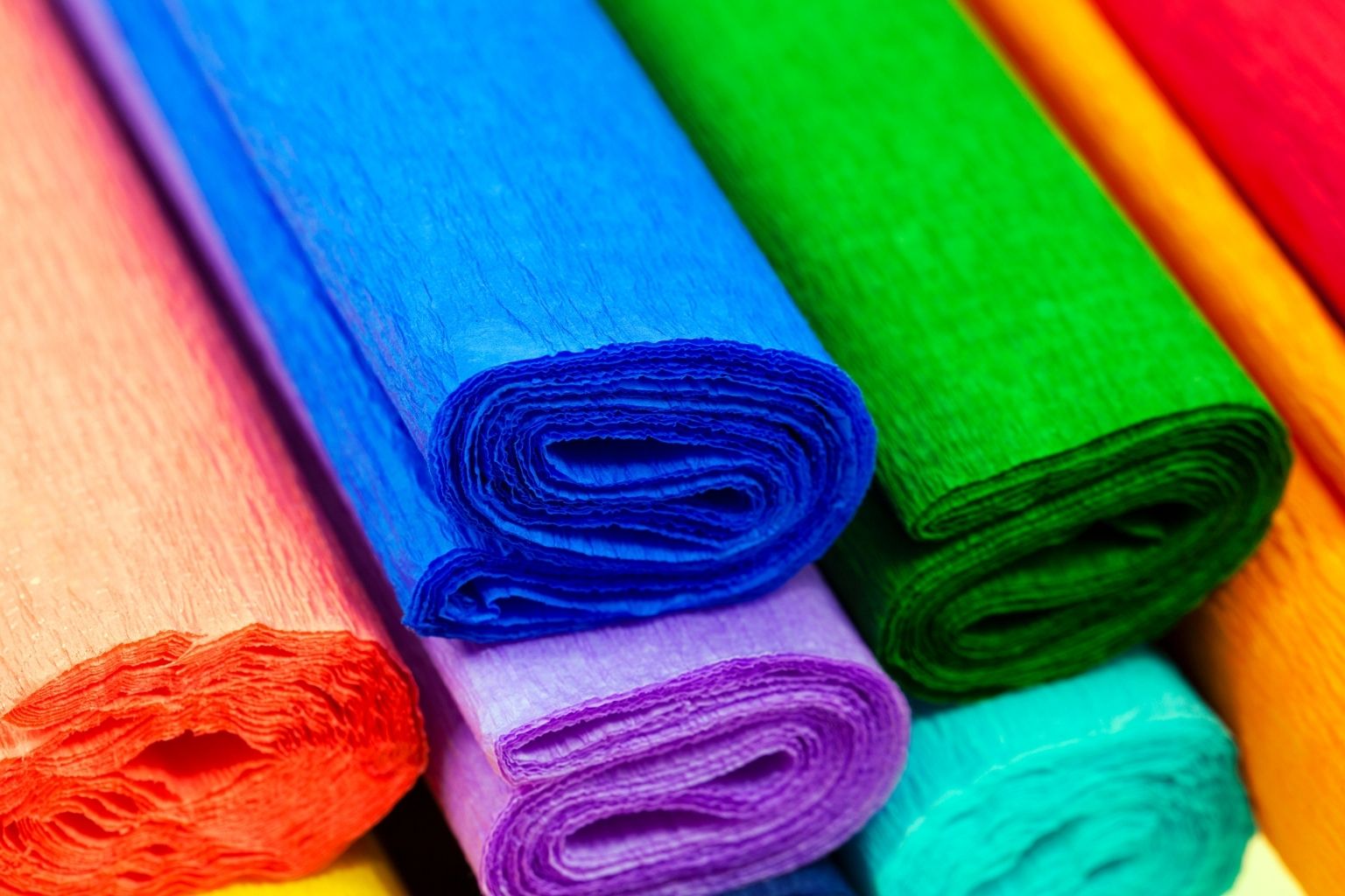 Carta crespa all’ingrosso. Le offerte e vantaggi per chi acquista in grandi quantità