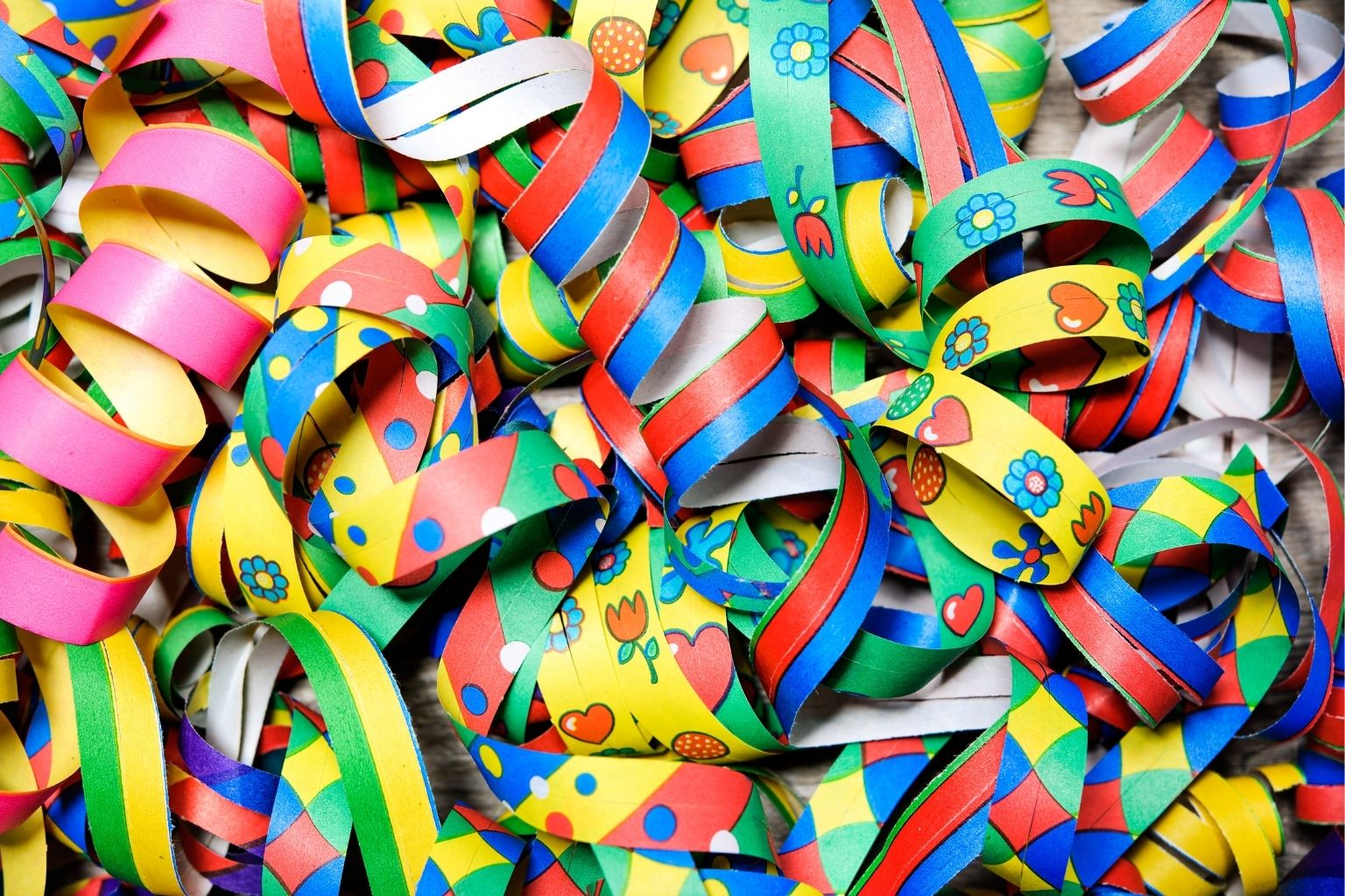 Carnevale per la scuola: checklist completa del materiale di cancelleria