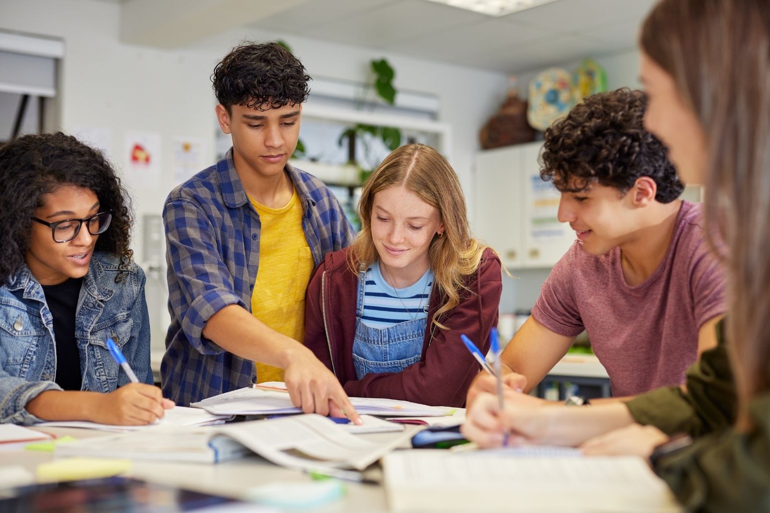 Materiale per gli esami: checklist completa per studiare senza caos - Loveoffice